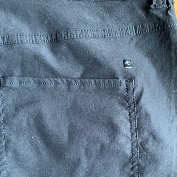 LIKE NEW MEC Mochilero Stretch Convertible Hiking / Outdoor Pants 38W/30L - Picture 7 of 8